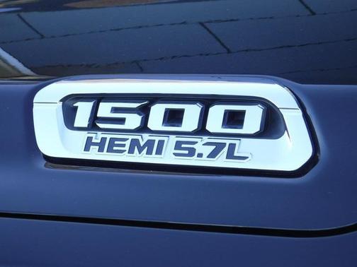 2022 RAM 1500 Laramie Crew Cab 4x4 57' Box