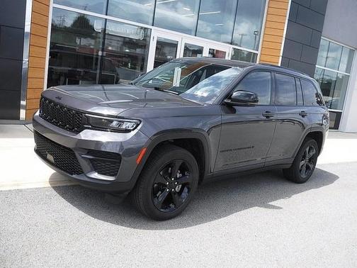 2023 Jeep Grand Cherokee Altitude