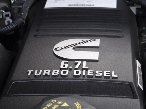 2022 RAM 2500 Big Horn Crew Cab 4x4 64' Box