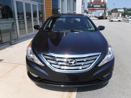 2013 Hyundai SONATA SE
