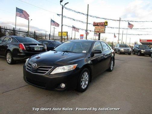 2010 Toyota Camry XLE for sale in Detroit, MI - image 2