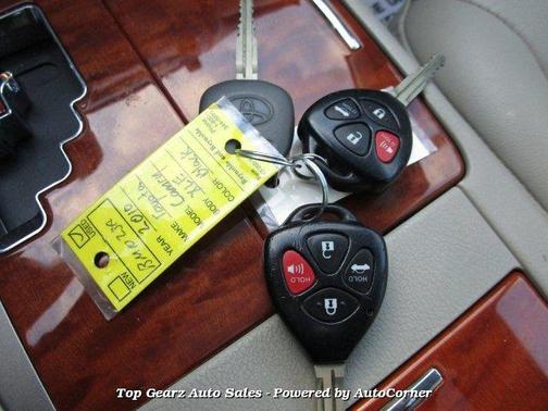 2010 Toyota Camry XLE for sale in Detroit, MI - image 39
