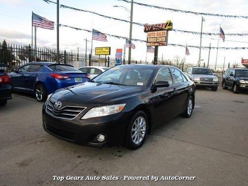 2010 Toyota Camry XLE for sale in Detroit, MI - image 4