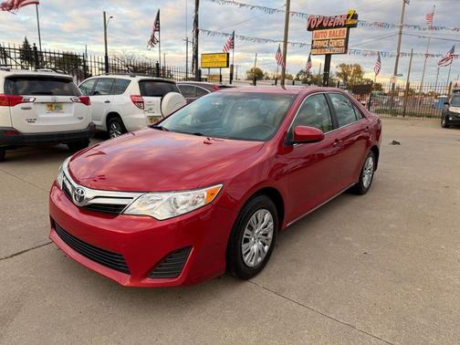2014 Toyota Camry LE