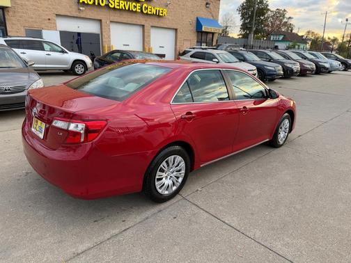 2014 Toyota Camry LE