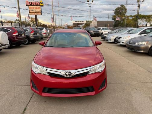 2014 Toyota Camry LE