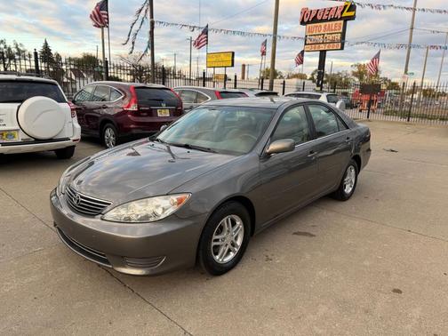 2005 Toyota Camry XLE V6