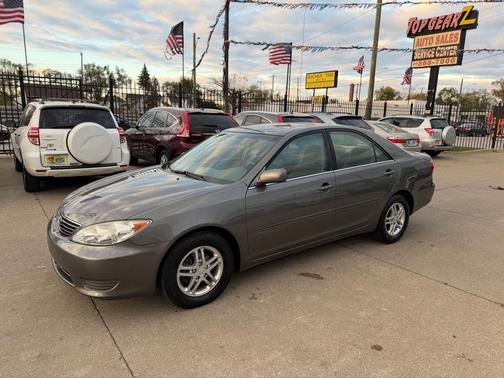 2005 Toyota Camry XLE V6