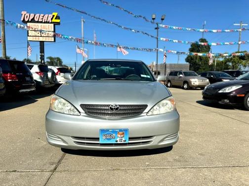 2004 Toyota Camry LE