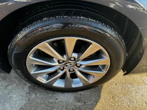 2016 Toyota Camry XLE