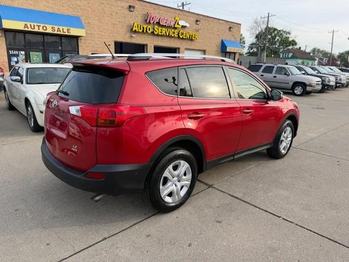 Barcelona Red Metallic 2014 Toyota RAV4 LE