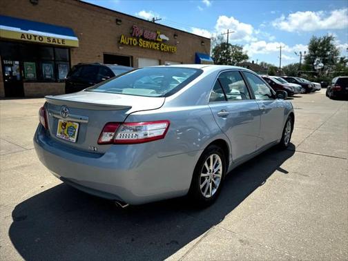 2011 Toyota Camry Hybrid Base