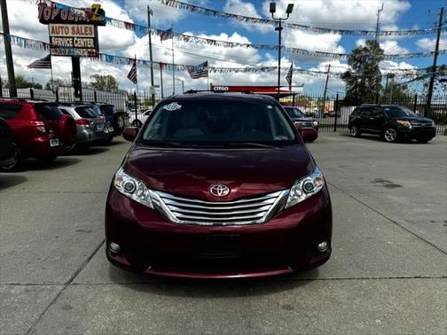 2011 Toyota Sienna XLE Limited
