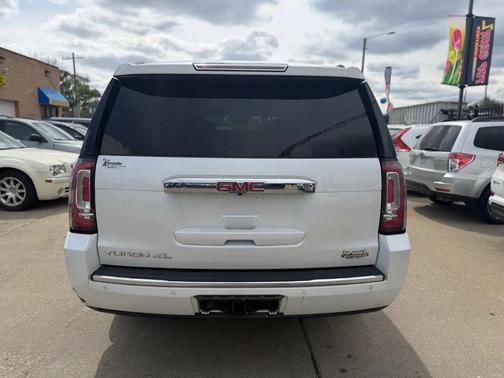 Pearl White 2016 GMC Yukon XL Denali