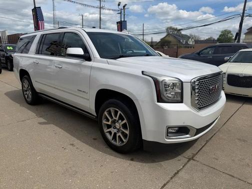 Pearl White 2016 GMC Yukon XL Denali