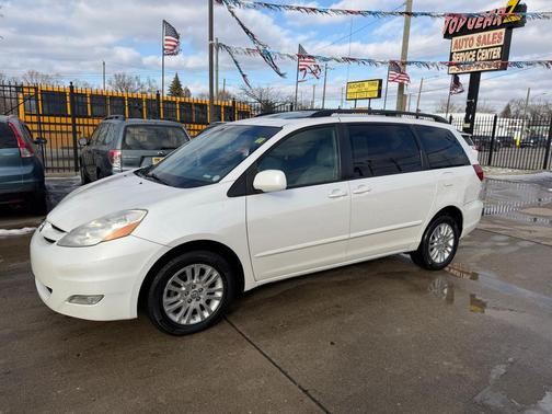 2007 Toyota Sienna XLE