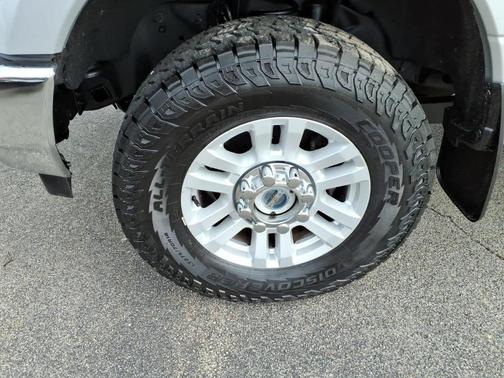 Ingot Silver Metallic 2017 Ford F-250 XLT