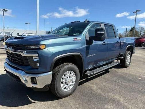 Lakeshore Blue Metallic 2026 Chevrolet Silverado 3500 LT