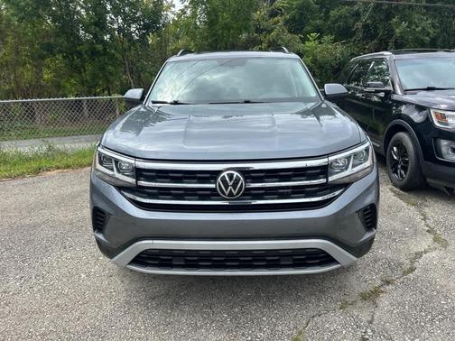 Platinum Gray Metallic 2022 Volkswagen Atlas 2.0T SE