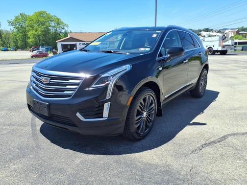 Stellar Black Metallic 2019 Cadillac XT5 Premium Luxury