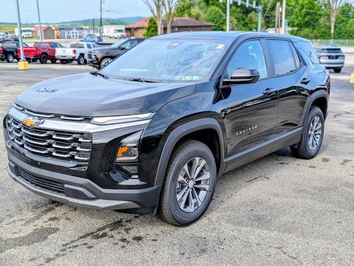 Mosaic Black Metallic 2026 Chevrolet Equinox LT