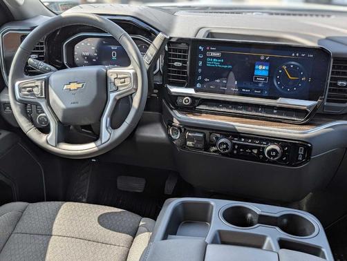 Summit White 2026 Chevrolet Silverado 1500 LT
