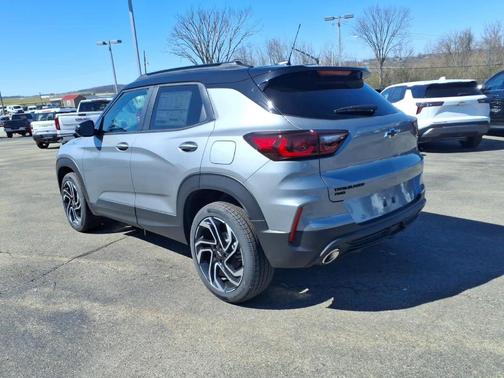 Sterling Gray Metallic 2026 Chevrolet Trailblazer RS