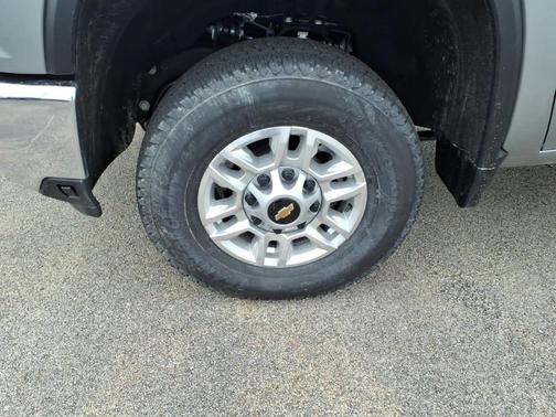 Sterling Gray Metallic 2026 Chevrolet Silverado 2500 LT