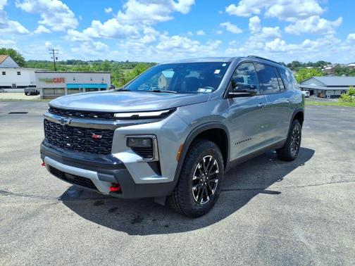 Sterling Gray Metallic 2026 Chevrolet Traverse Z71