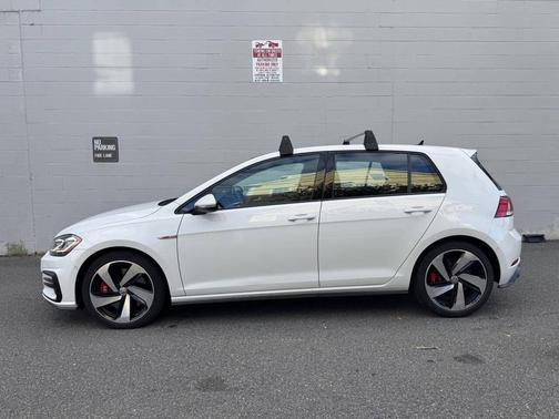 2018 Volkswagen Golf GTI 2.0T S 4-Door