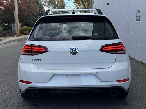 2018 Volkswagen Golf GTI 2.0T S 4-Door