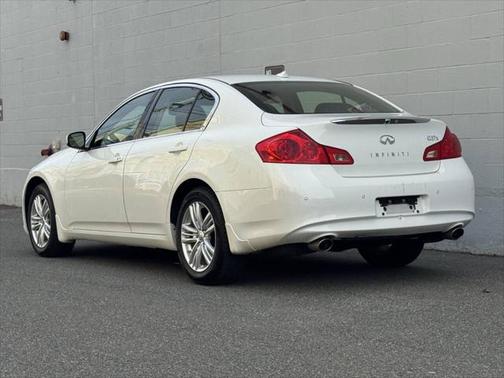 2013 INFINITI G37x Base