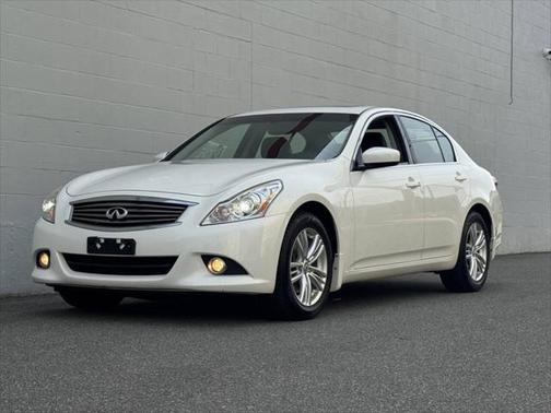 2013 INFINITI G37x Base
