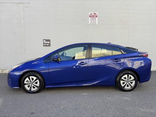 2016 Toyota Prius Three