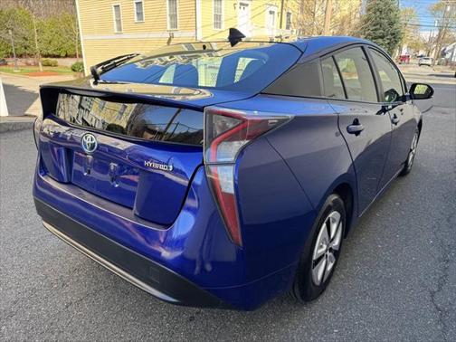 2016 Toyota Prius Three