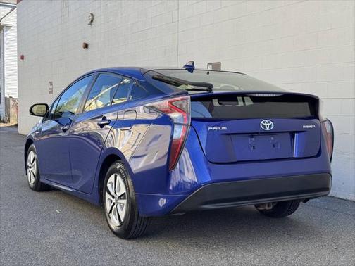 2016 Toyota Prius Three