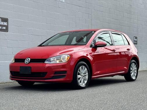 2017 Volkswagen Golf TSI S 4-Door