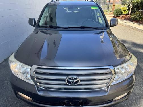 2011 Toyota Land Cruiser Base