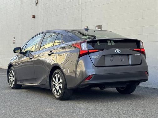 2021 Toyota Prius LE