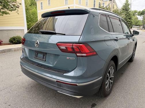 Teal 2020 Volkswagen Tiguan 2.0T SE 4MOTION