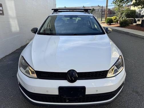 2017 Volkswagen Golf Alltrack TSI SE