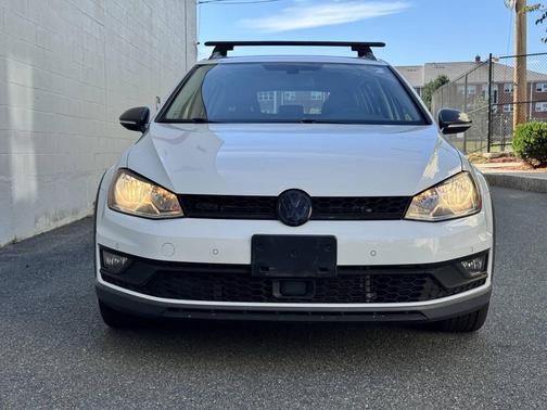 2017 Volkswagen Golf Alltrack TSI SE