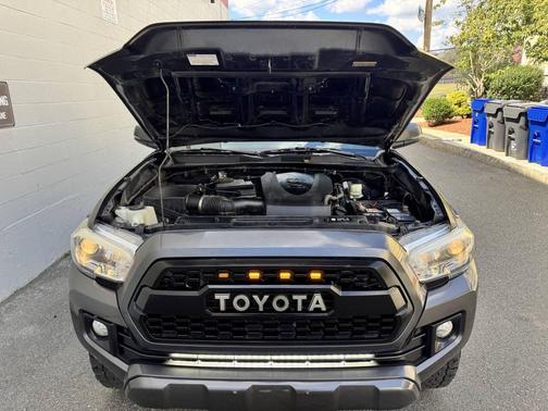 2018 Toyota Tacoma TRD Sport