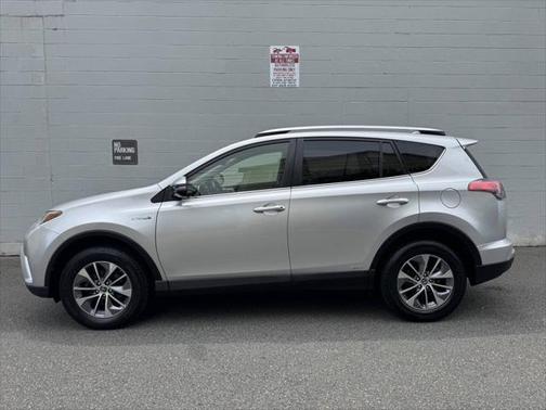 2016 Toyota RAV4 Hybrid XLE