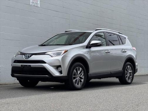2016 Toyota RAV4 Hybrid XLE