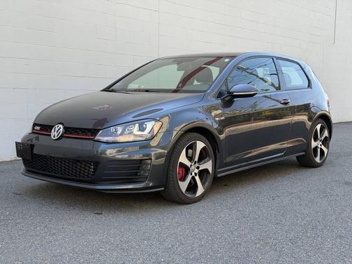 Carbon Steel Gray Metallic 2015 Volkswagen Golf GTI 2.0T SE w/Performance Package 2-Door