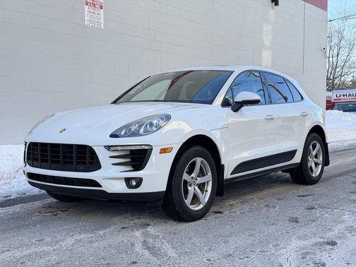 2017 Porsche Macan Base AWD 4dr SUV