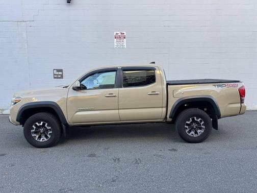 2016 Toyota Tacoma TRD Sport