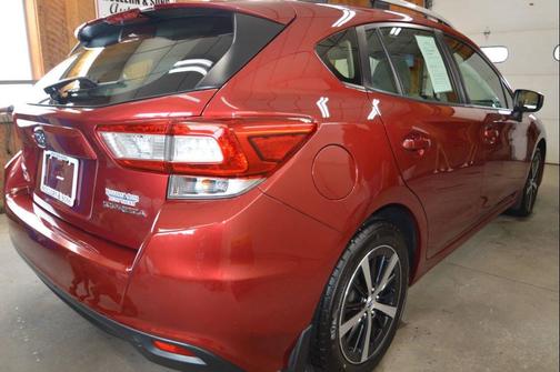 2019 Subaru Impreza 2.0i Premium