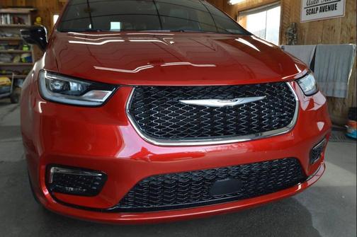 RED HOT 2025 Chrysler Pacifica L